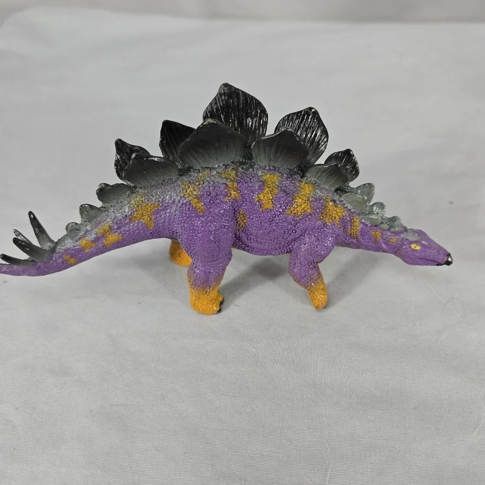 geoworld dinosaur figures